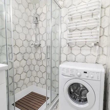 Apartment Inshiapartments On Hazova Str 4 Lviv