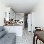 Apartment Inshiapartments On Hazova Str 4 *